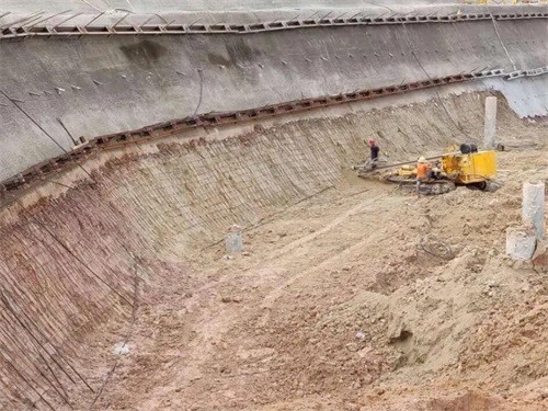 略阳基坑边坡加固